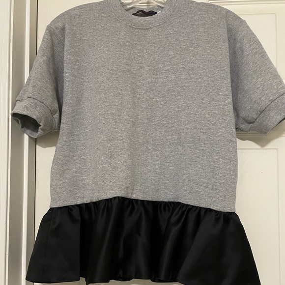 Very cute Harvey Faircloth peplum short sleeve sweatshirt - Picture 5 of 11